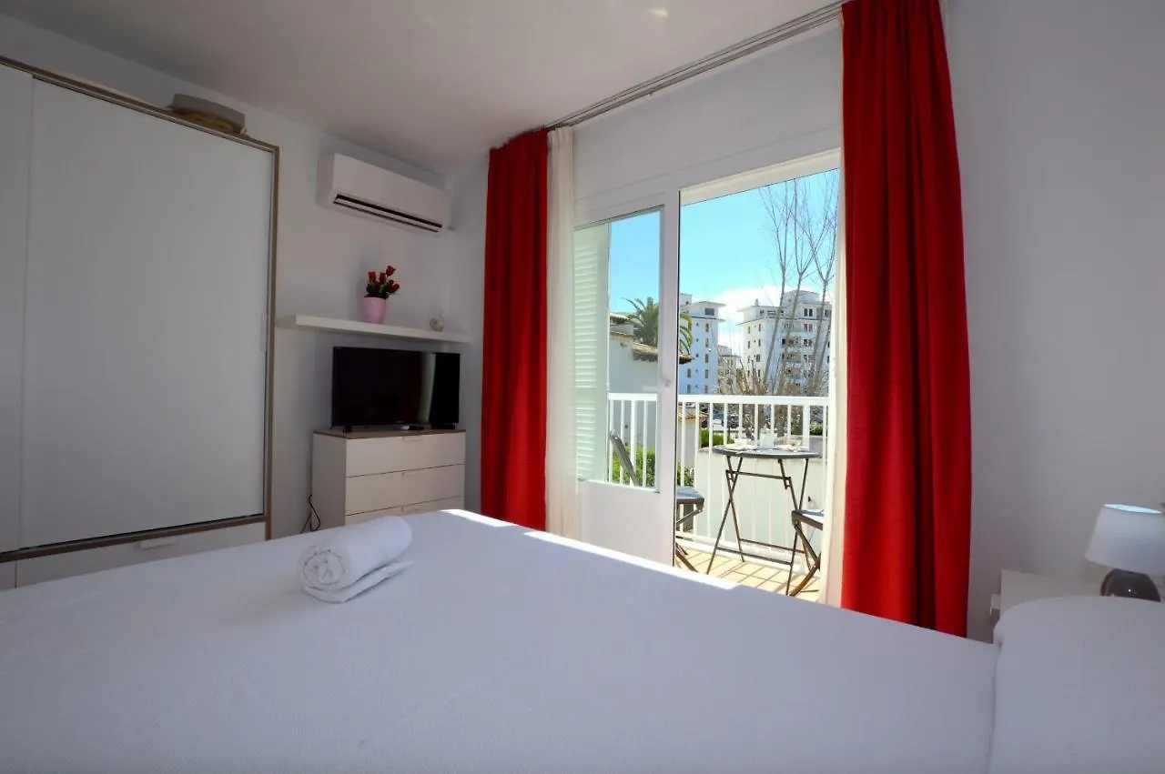 Bonito Apartamento Con Piscina A 500M De La Playa Port de Alcudia  Spain