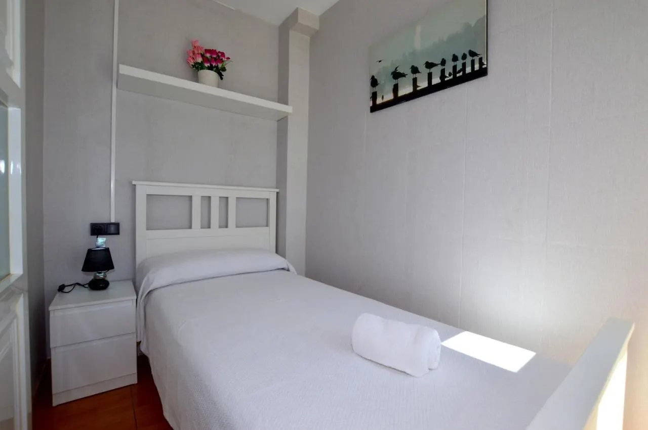 Apartment Bonito Apartamento Con Piscina A 500M De La Playa Port de Alcudia  Spain